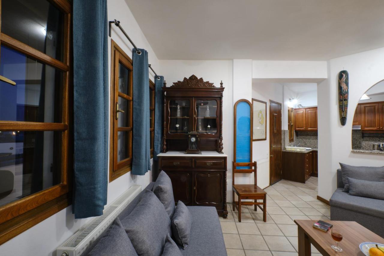 Private Evgenia With Swimming Pool Villa Perissa (Santorini)