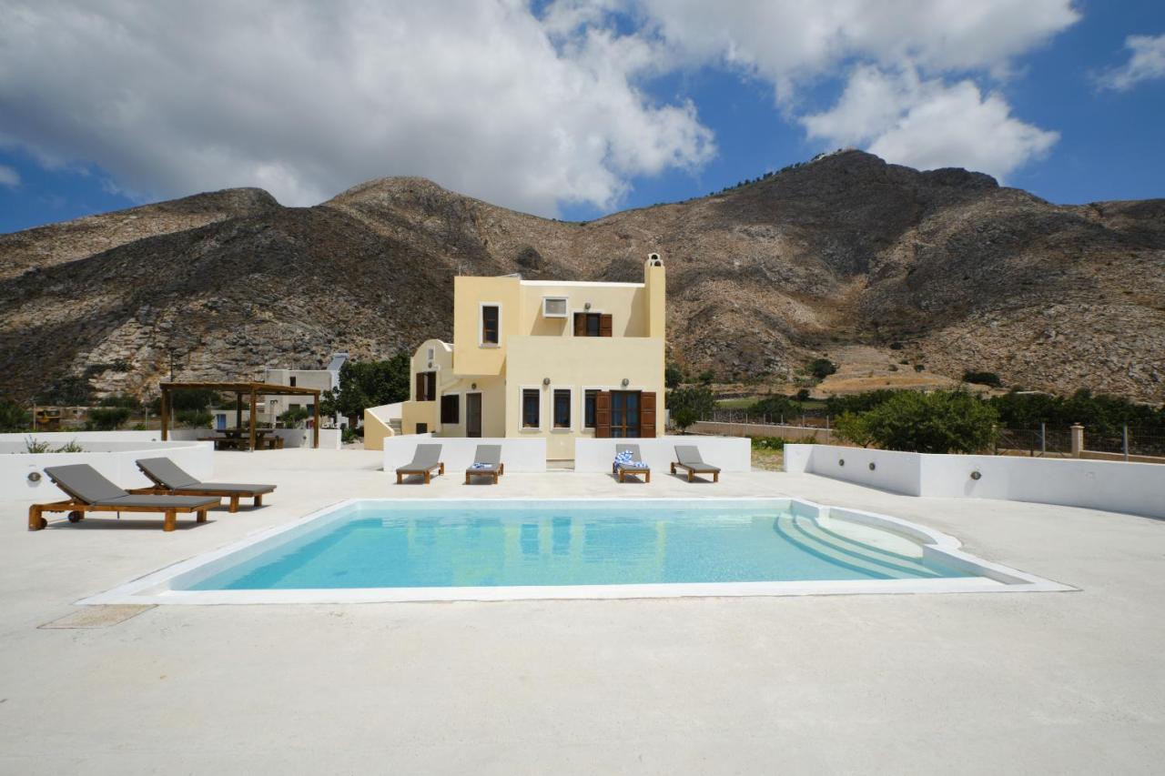Private Evgenia With Swimming Pool *